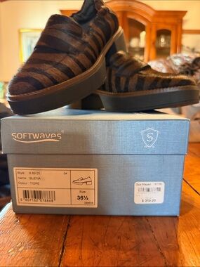 Softwaves Buena Men’s Slip-On Loafers in Black and Brown Tiger